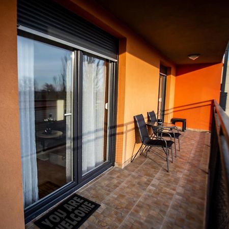 Apartman Elly 슬라본스키브로드 외부 사진