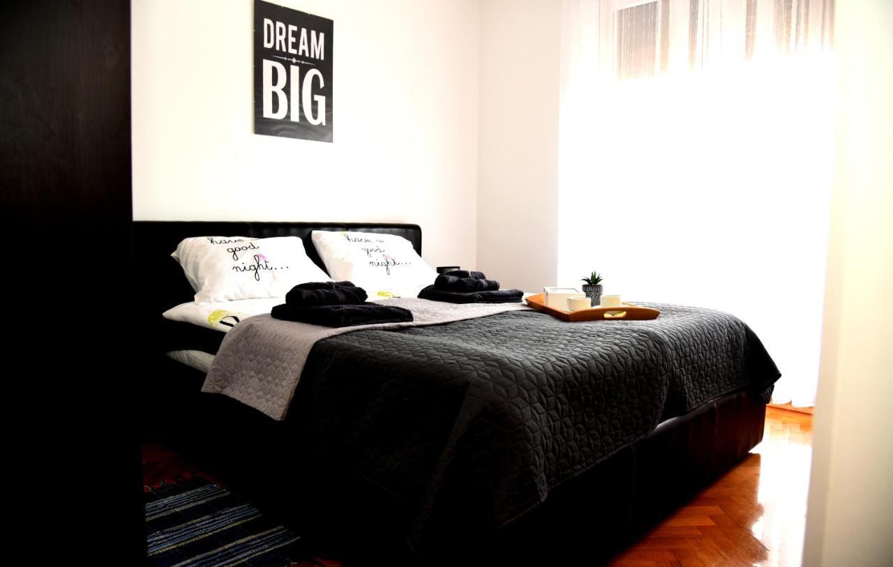 Apartman Elly 슬라본스키브로드 외부 사진