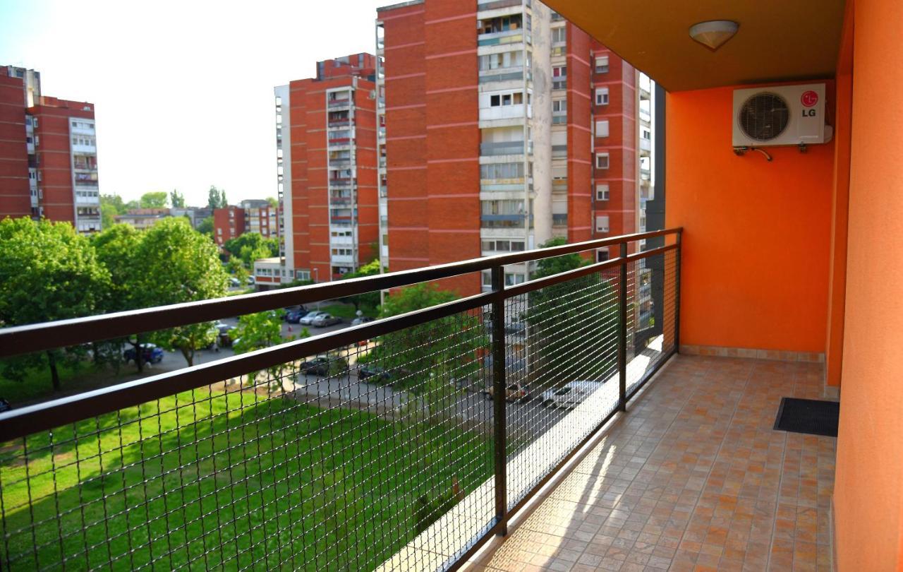 Apartman Elly 슬라본스키브로드 외부 사진