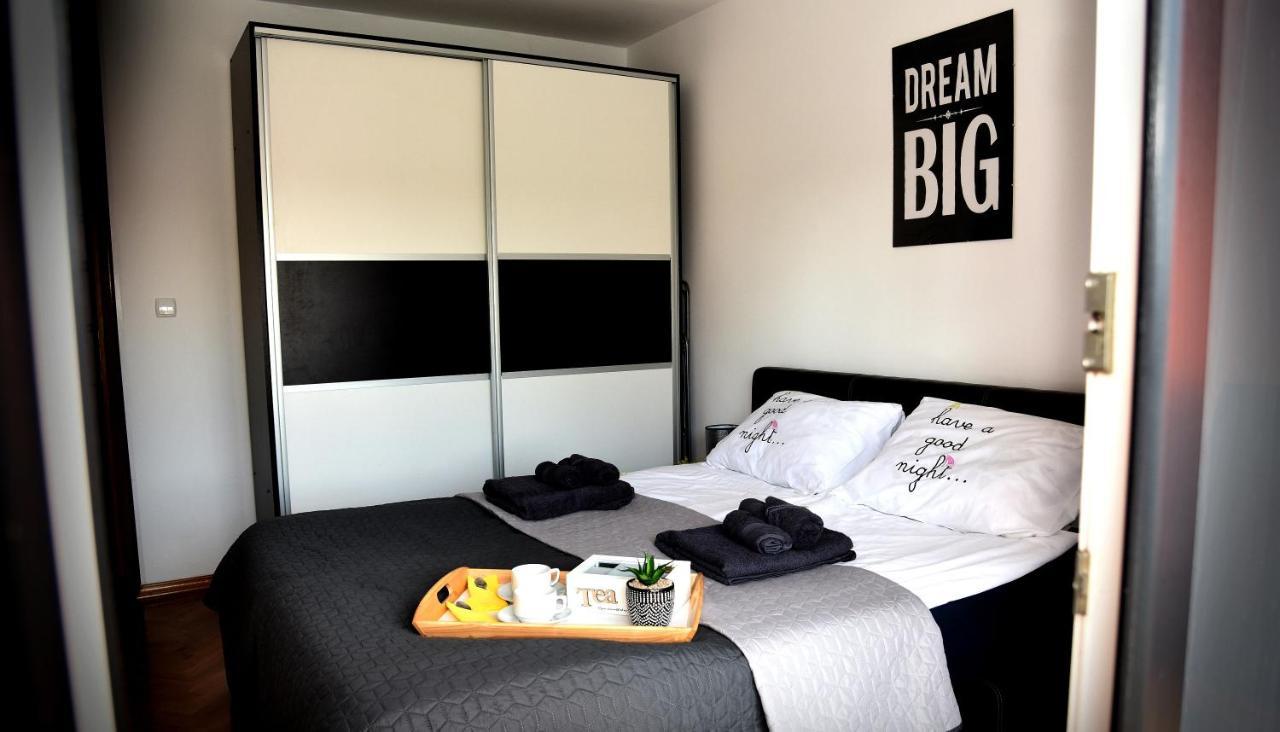Apartman Elly 슬라본스키브로드 외부 사진