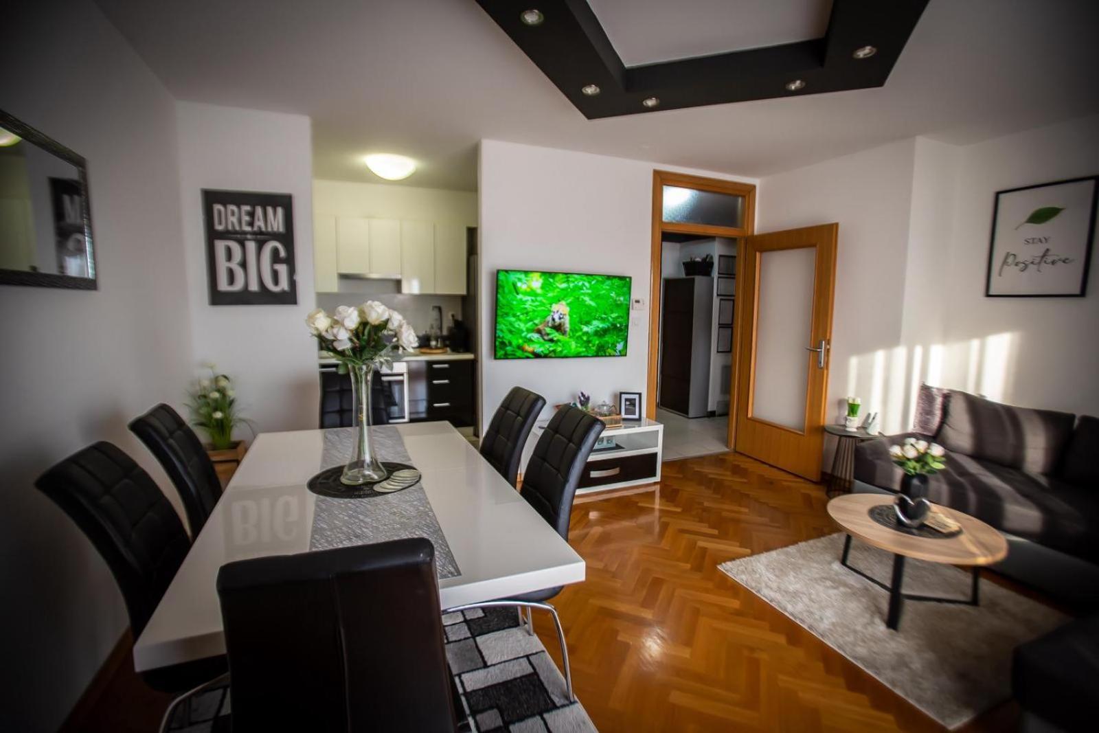 Apartman Elly 슬라본스키브로드 외부 사진